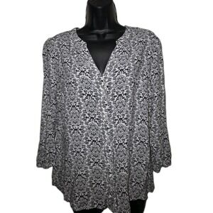 Great Northwest Indigo Womens M Black White Boho Floral Button Front Rayon Blous